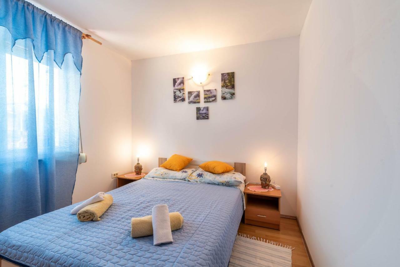 Nostress Apartment Пула Екстериор снимка